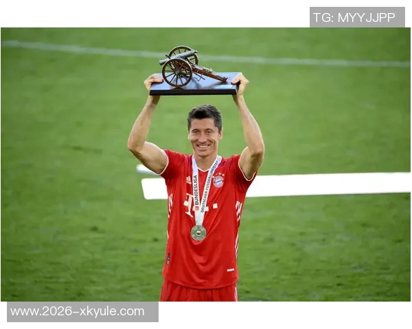 阿拉巴称赞莱默尔崛起为世界级球员对拜仁和奥地利至关重要 阿拉巴称赞莱默尔崛起为世界级球员对拜仁和奥地利至关重要